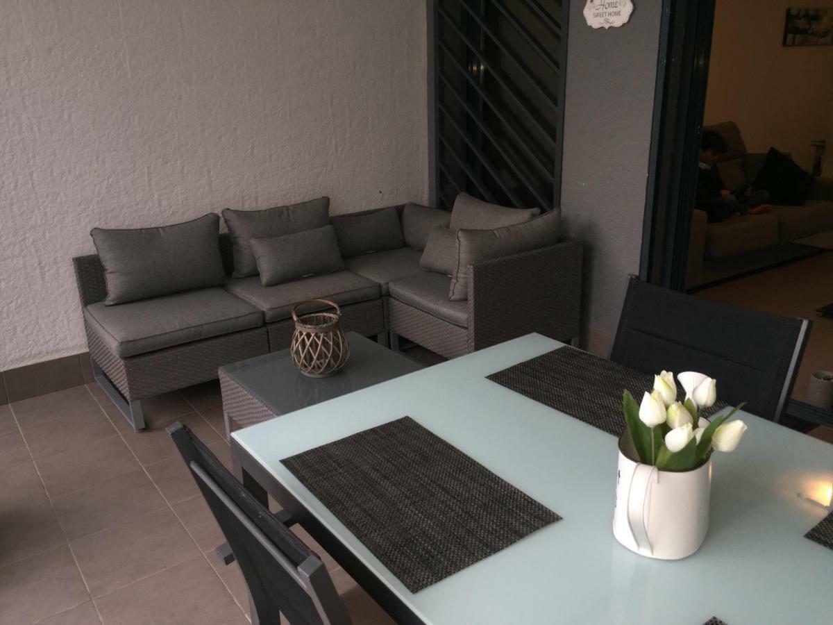 Apartment Oasisbeach La Zenia Orihuela Bagian luar foto